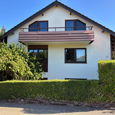 Freistehendes Einfamilienhaus mit ELW in Bad Herrenalb-Rot: Zwei Generationen unter einem Dach! (S/10810)