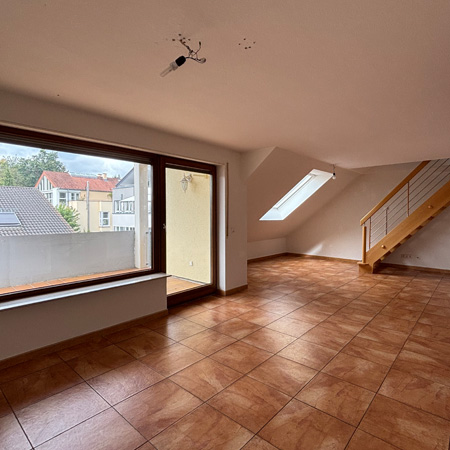 Eigentumswohnung in Pforzheim-Südwestadt (S/9275): Attraktive Dachgeschosswohnung am Nagoldhang! 