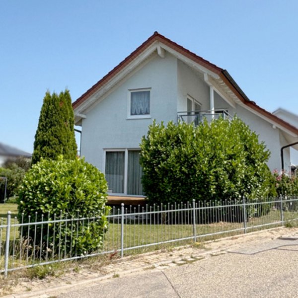 Einfamilienhaus S/9045 in Pforzheim-Hohenwart: Wohnglück für Groß und Klein - viel Raum, viel Garten, viel Zuhause!